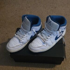 Jorden 1 Mid SE Blue And White